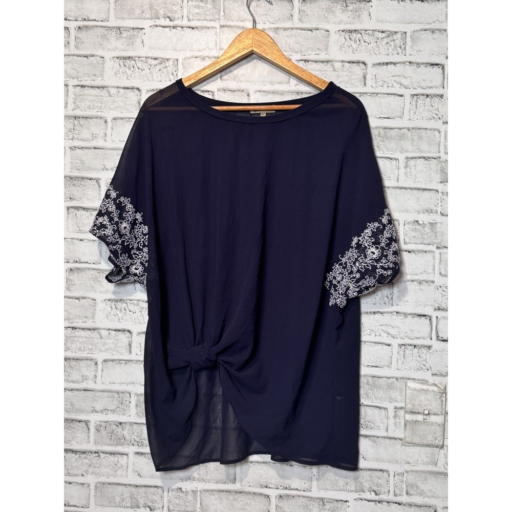 Democracy Women's XL Navy Blue‎ Embroidered Sleeve Tie Front Tunic Top